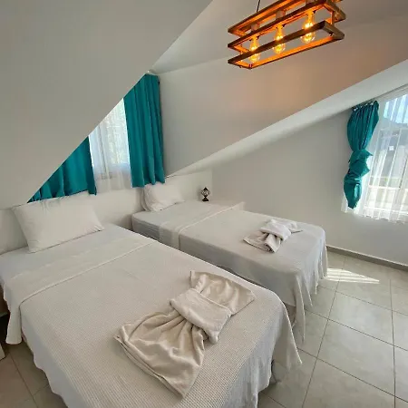 Villa White House, 4 Bedroom, Large Private Pool, Close To Amenities