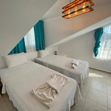 Villa White House, 4 Bedroom, Large Private Pool, Close To Amenities